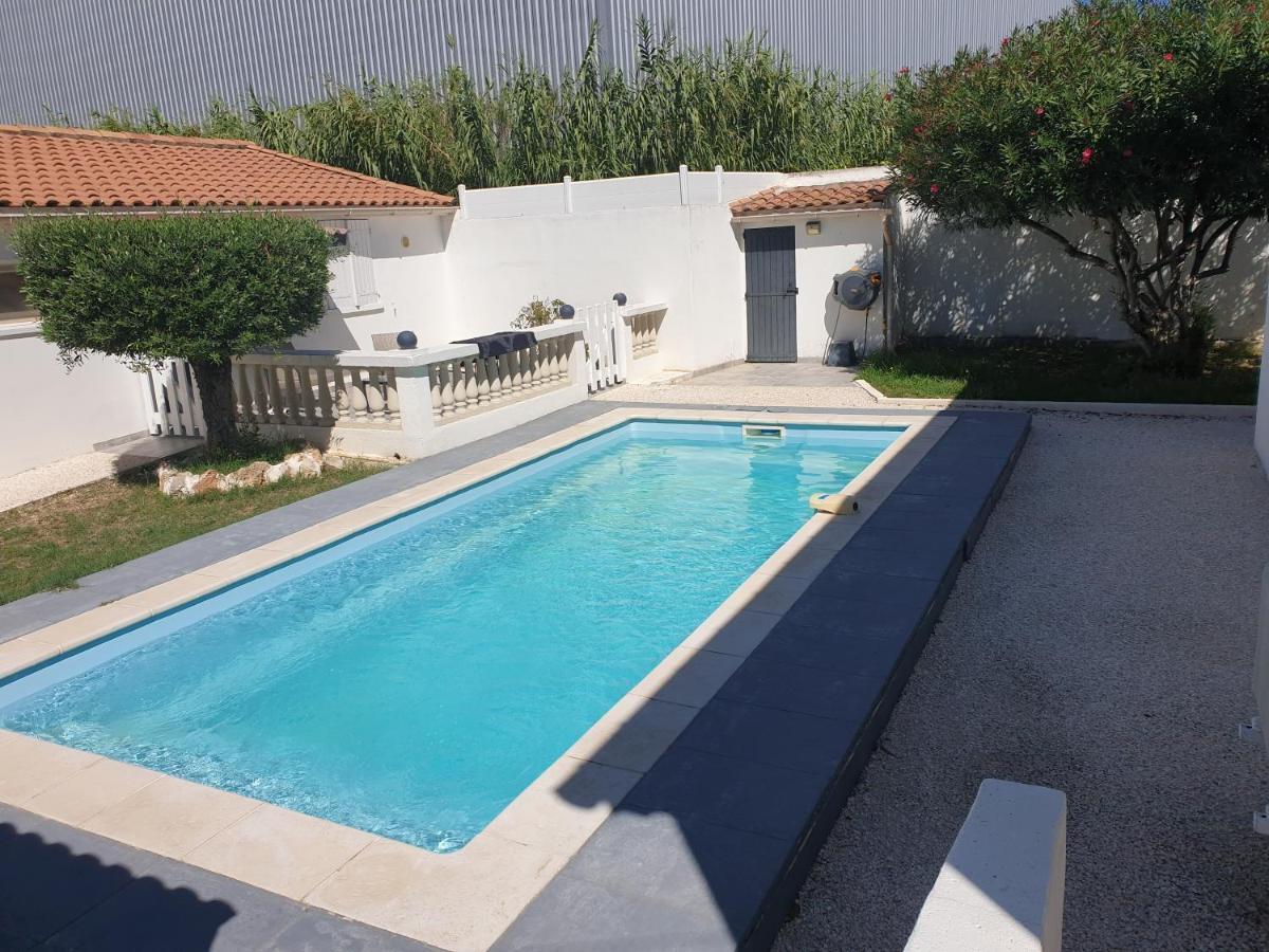 Adorable maison d'hôte, avec terrasse vue sur piscine, wifi 4G, proche de BEZIERS Cers Exterior foto